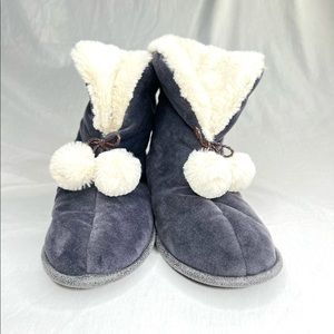 Cuddl Duds Fleece Super Soft Bootie Slippers - Size M (7-8)